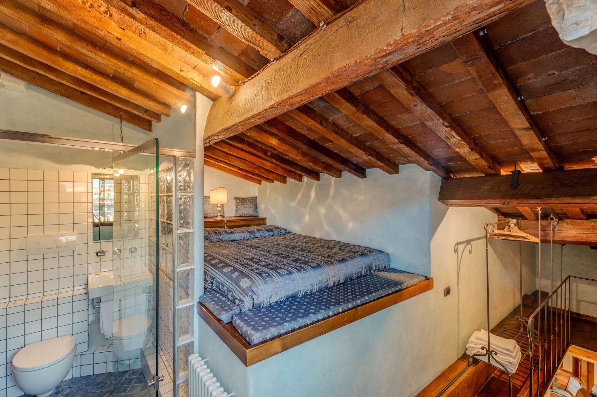 Bed & Breakfast Residenza D'Epoca In Piazza Della Signoria Florence ...